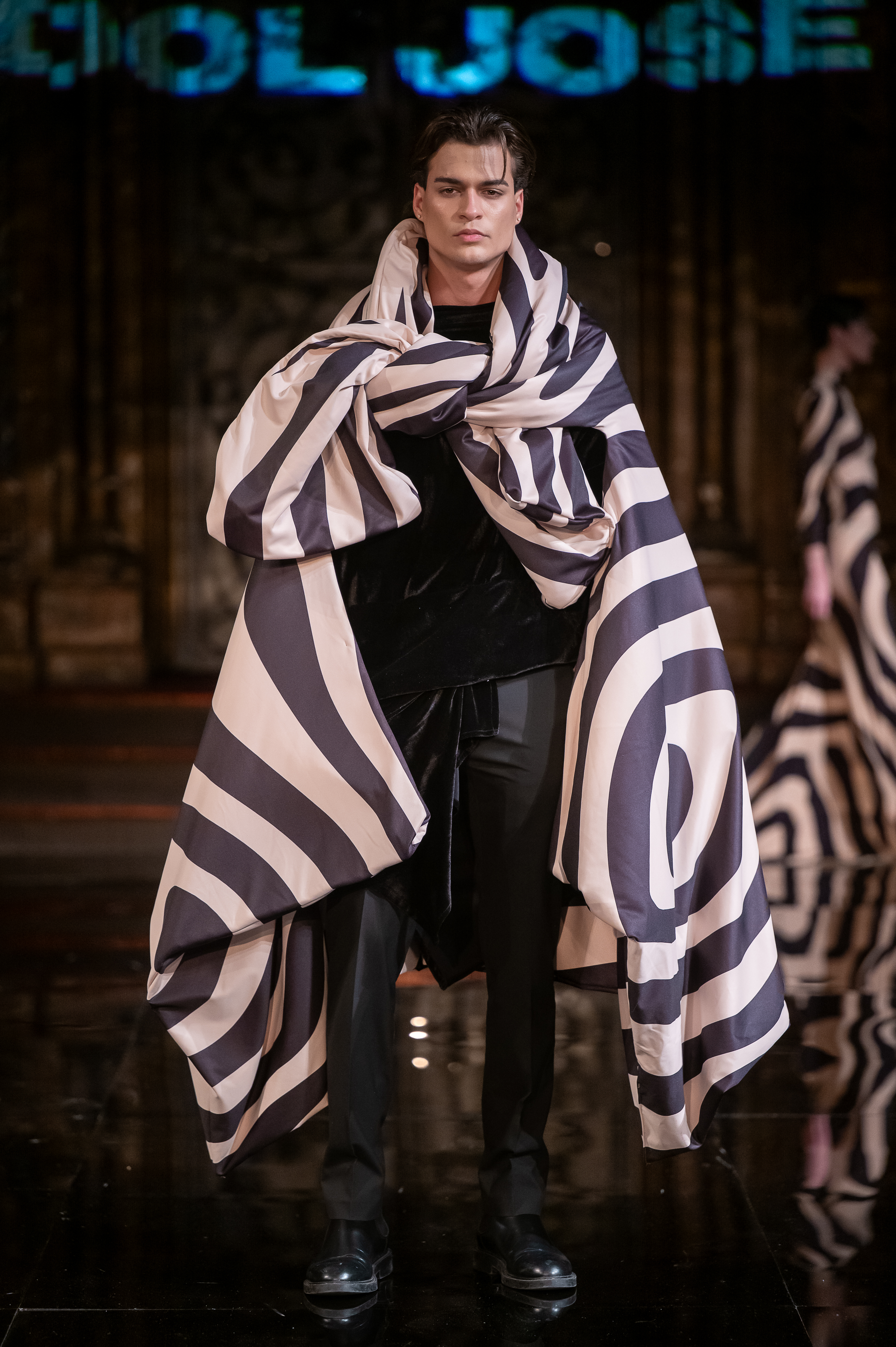 IDOL JOSE Ignites Bold Expression at Art Hearts NYFW FW26 | Savoir